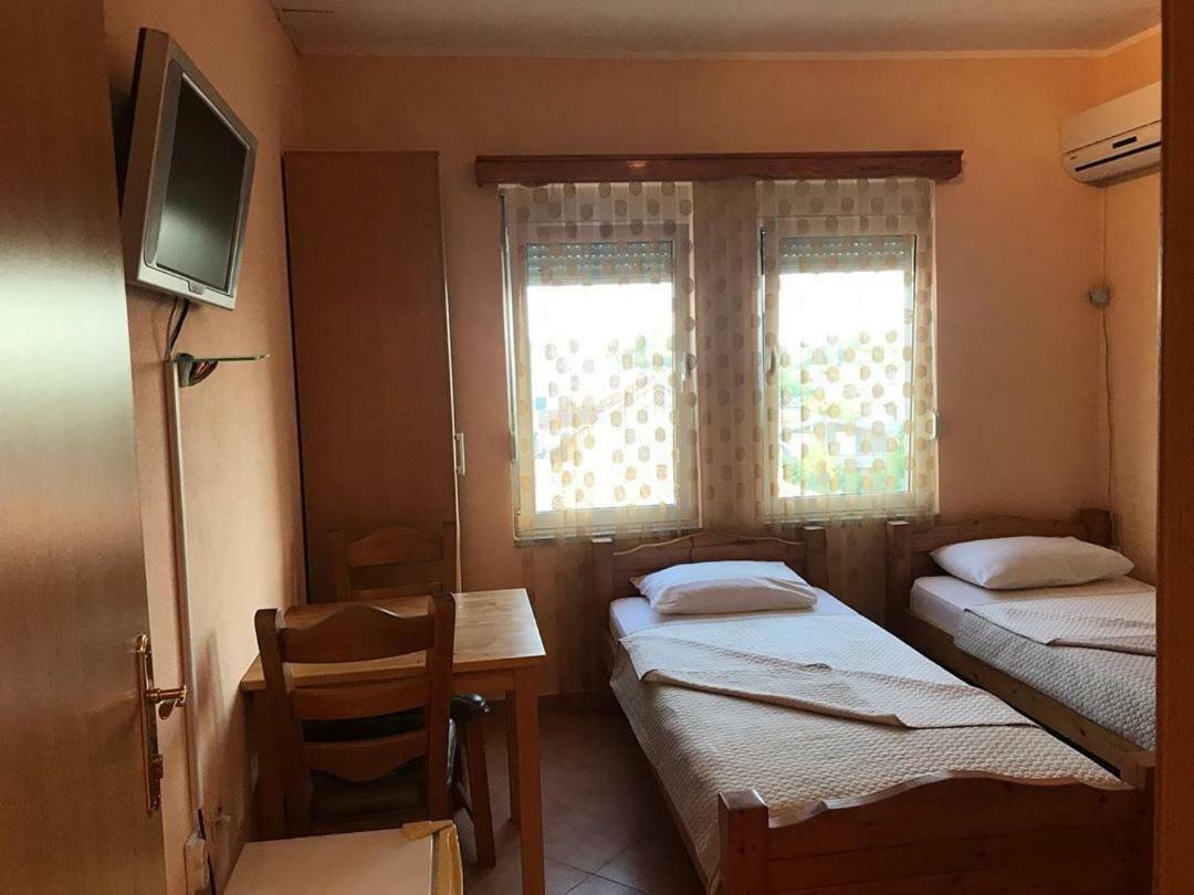 Apartments In Amor Ulcinj Room photo